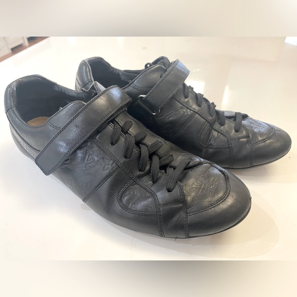 Louis Vuitton Globe Trotter Embossed Leather Sneakers Black - Picture 3 of 10